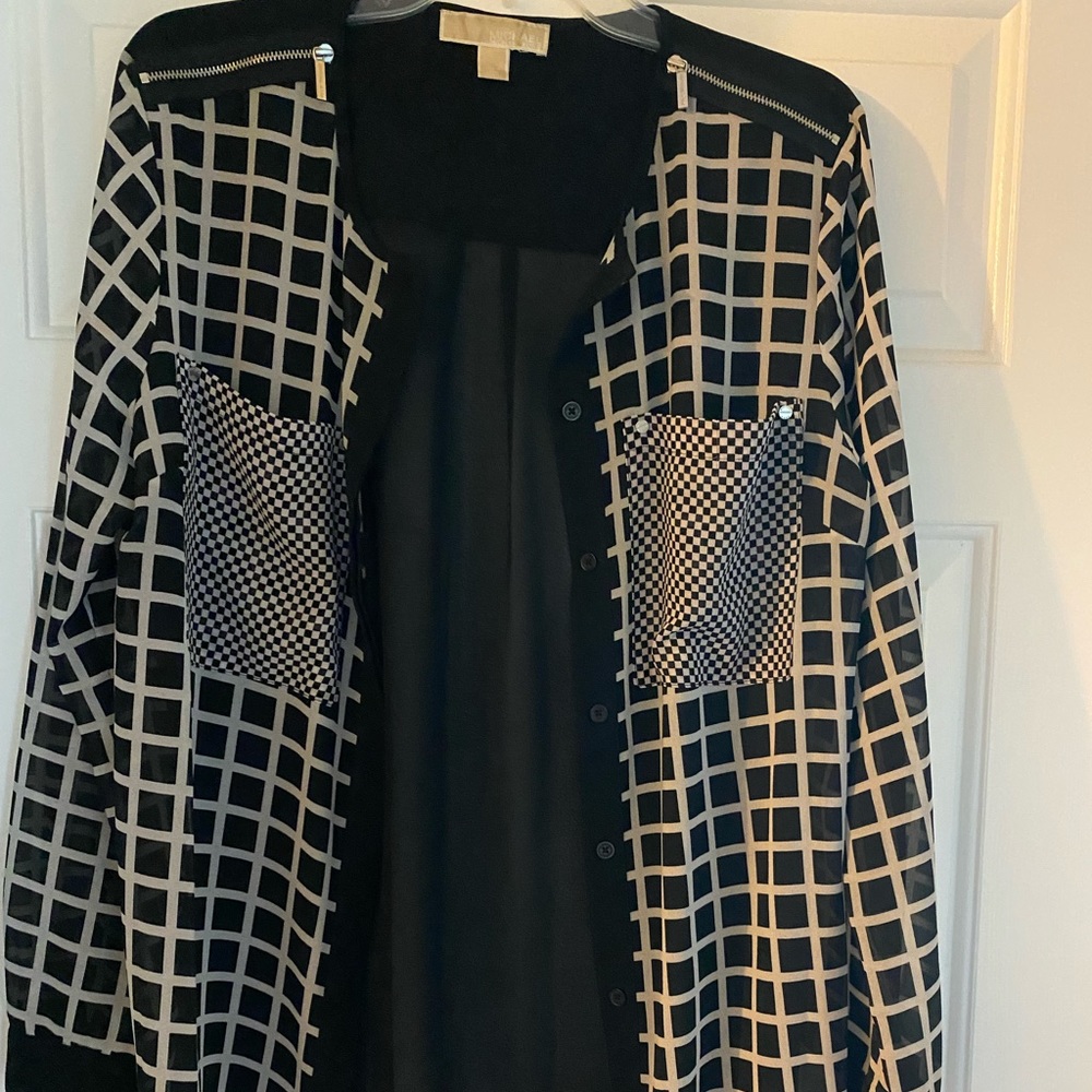 Size Large Michael Kors shirt